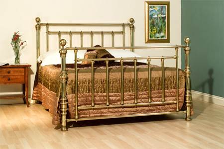 Brass Bed – Henley